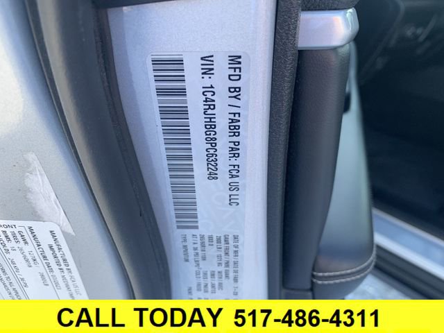 Used 2023 Jeep Grand Cherokee Limited image 34