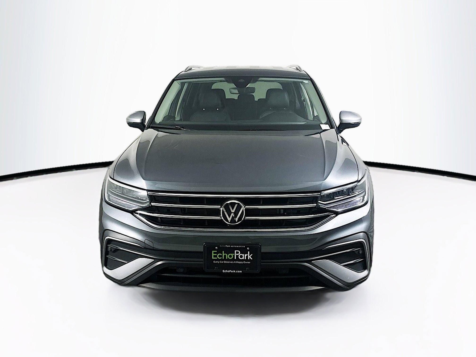 Used 2024 Volkswagen Tiguan Wolfsburg Edition image 2