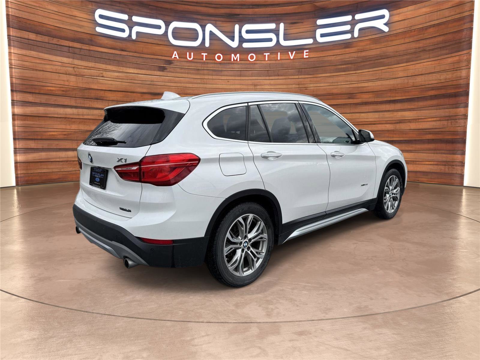Used 2016 BMW X1 xDrive28i image 6