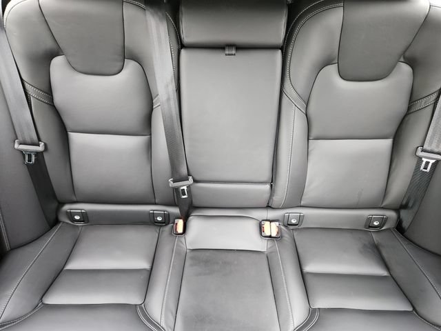 Certified 2026 Volvo XC60 B5 Ultra w/ Climate Package AWD/4WD image 16
