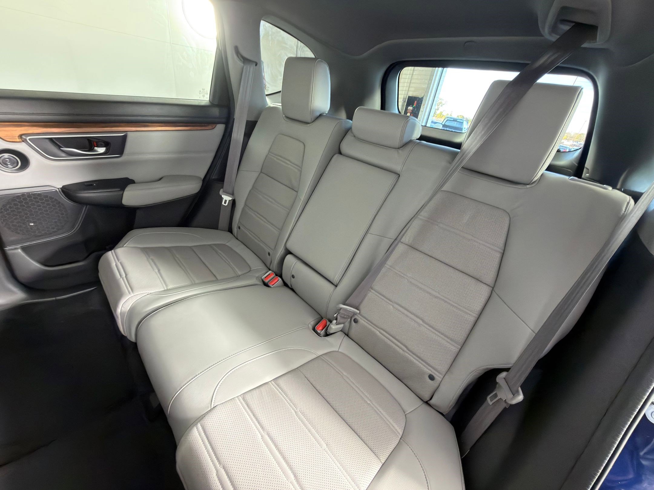 Used 2022 Honda CR-V Touring image 11