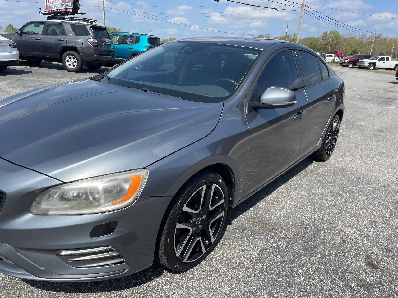 Used 2017 Volvo S60 T5 Dynamic image 6