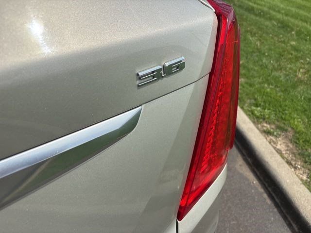 Used 2017 Cadillac XT5 FWD w/ LPO, Wheel Lock Package image 48