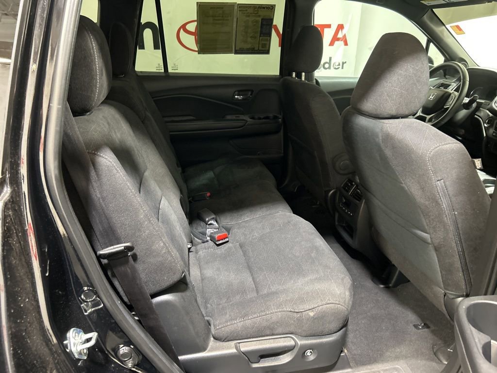 Used 2022 Honda Pilot Sport image 14