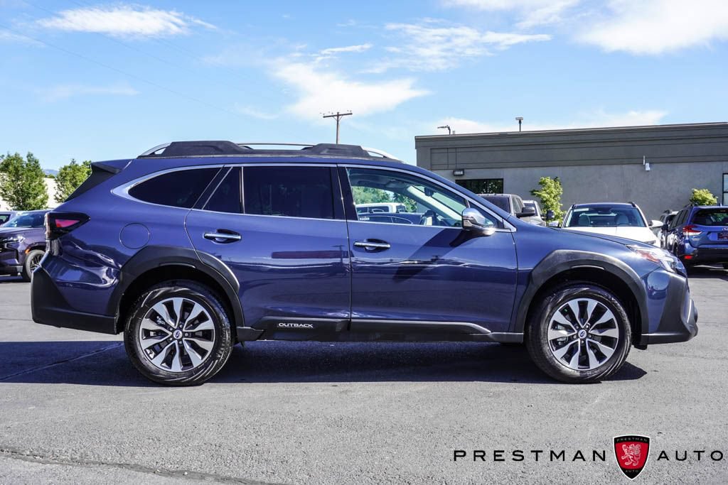 Used 2025 Subaru Outback Touring XT AWD/4WD image 24