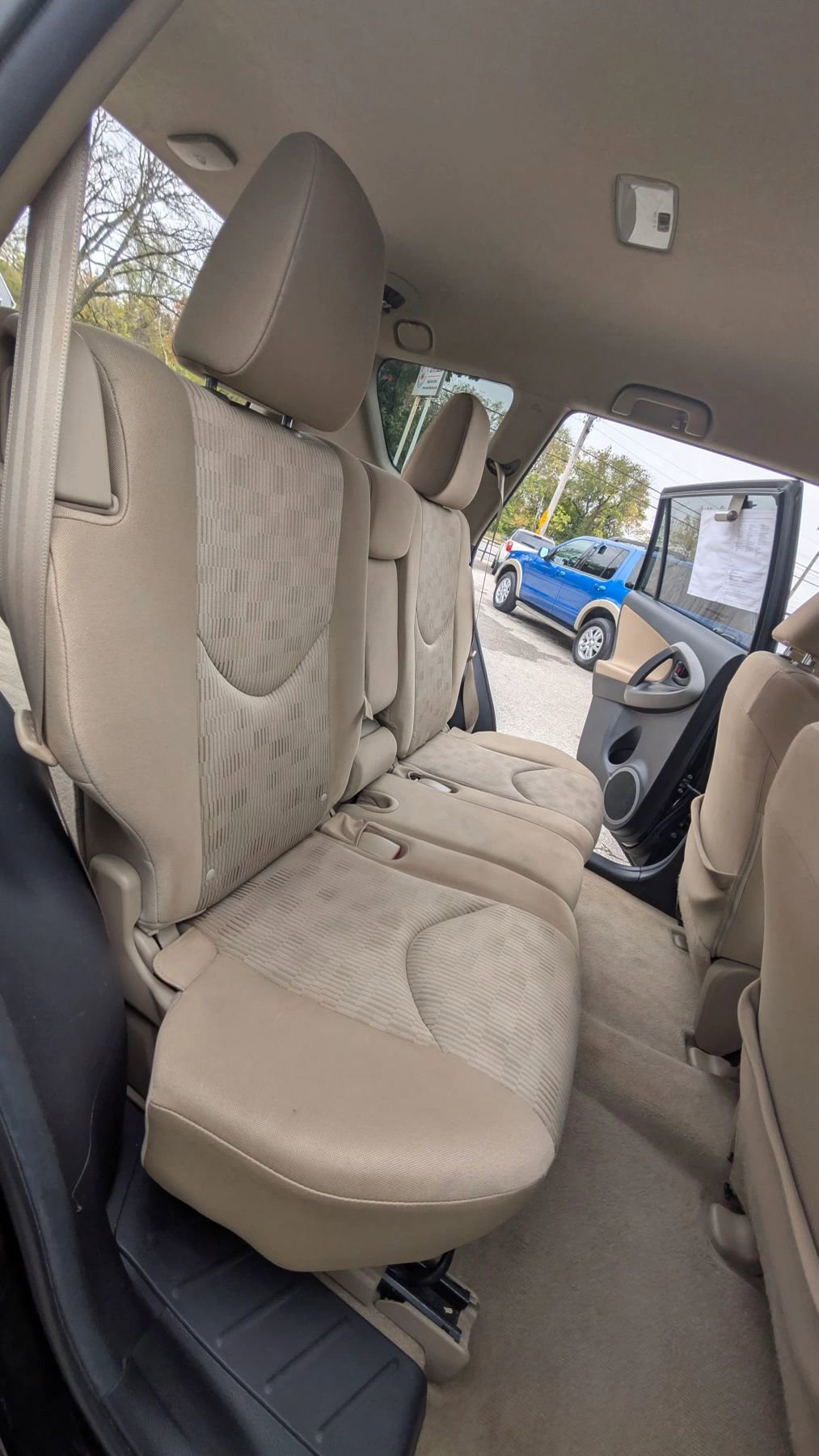 Used 2012 Toyota RAV4 FWD image 15