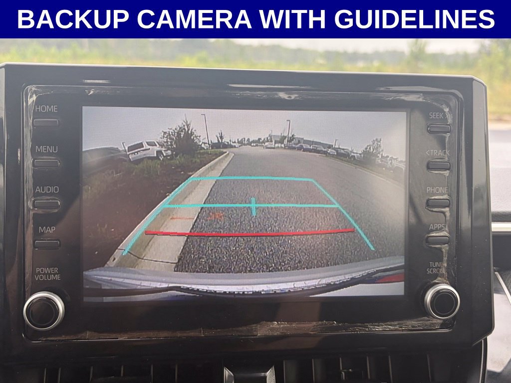 Used 2022 Toyota Corolla LE FWD image 3