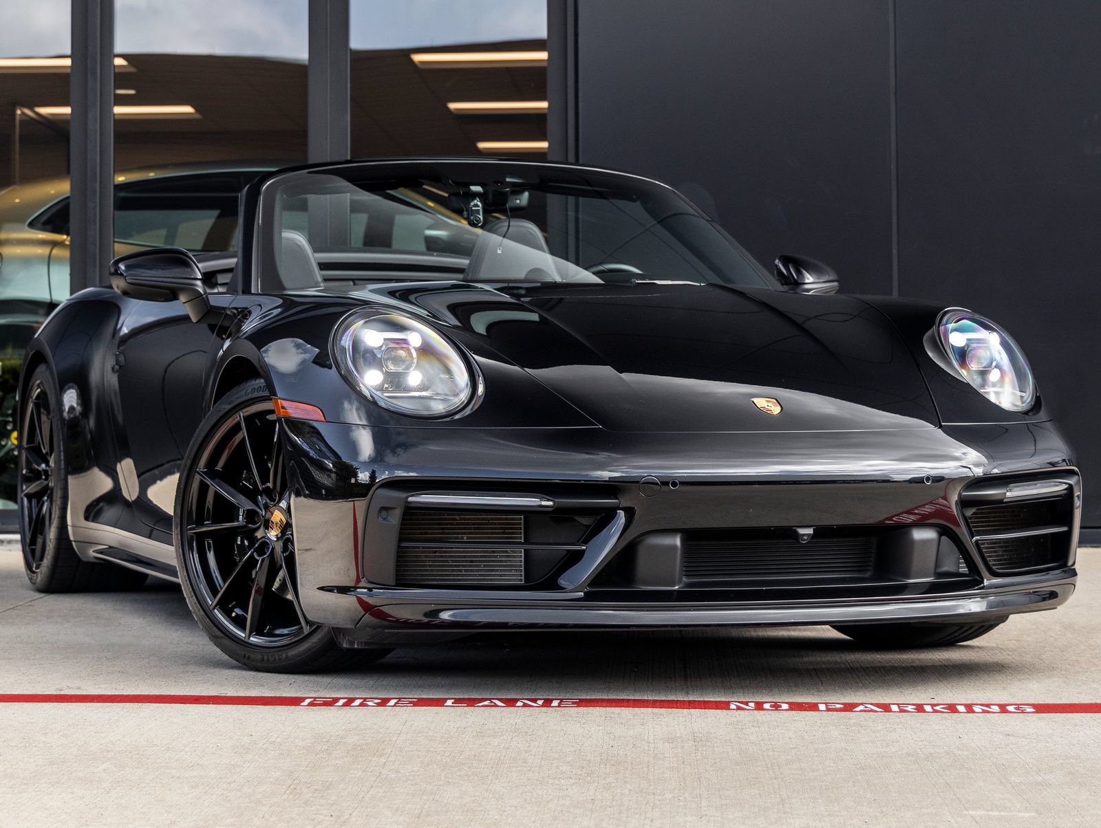 Certified 2020 Porsche 911 Carrera 4S AWD/4WD image 6