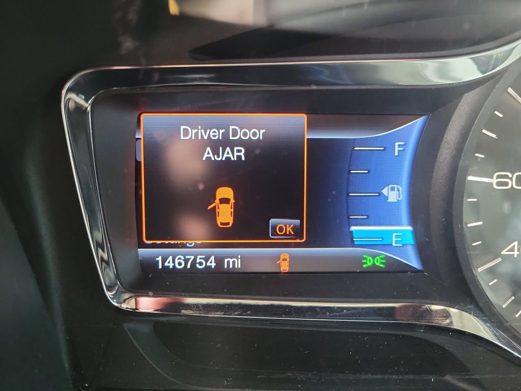 Used 2015 Lincoln MKX AWD w/ Equipment Group 101A image 18