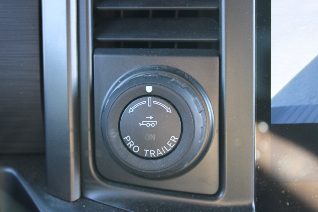 Used 2024 Ford F150 XLT w/ FX4 Off-Road Package AWD/4WD image 59
