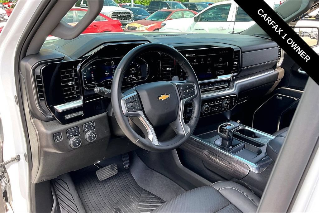 Used 2025 Chevrolet Silverado 1500 LTZ w/ Technology Package AWD/4WD image 5