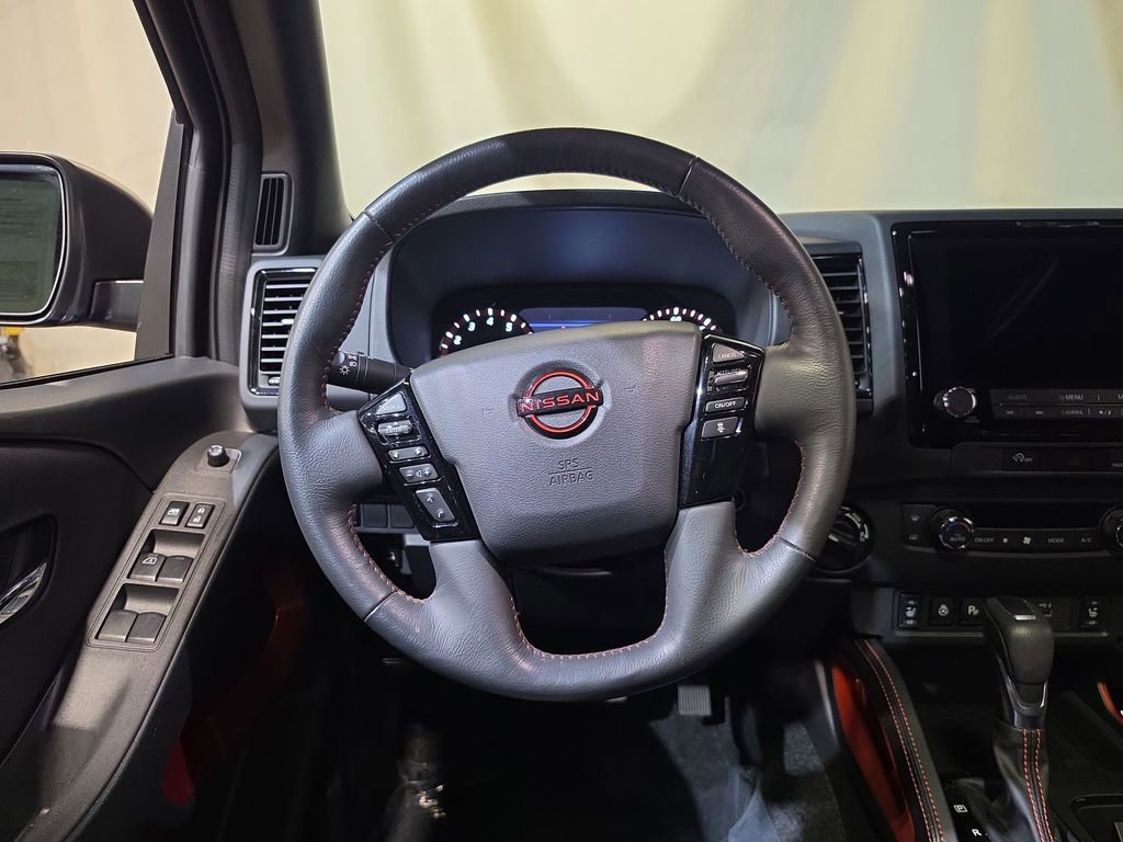 Used 2023 Nissan Frontier PRO-4X w/ Pro-4X Premium Package AWD/4WD image 11