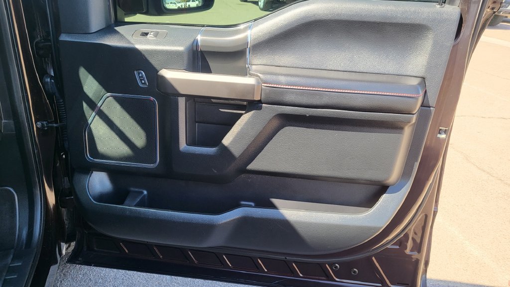 Used 2018 Ford F150 Lariat w/ Equipment Group 502A Luxury AWD/4WD image 18