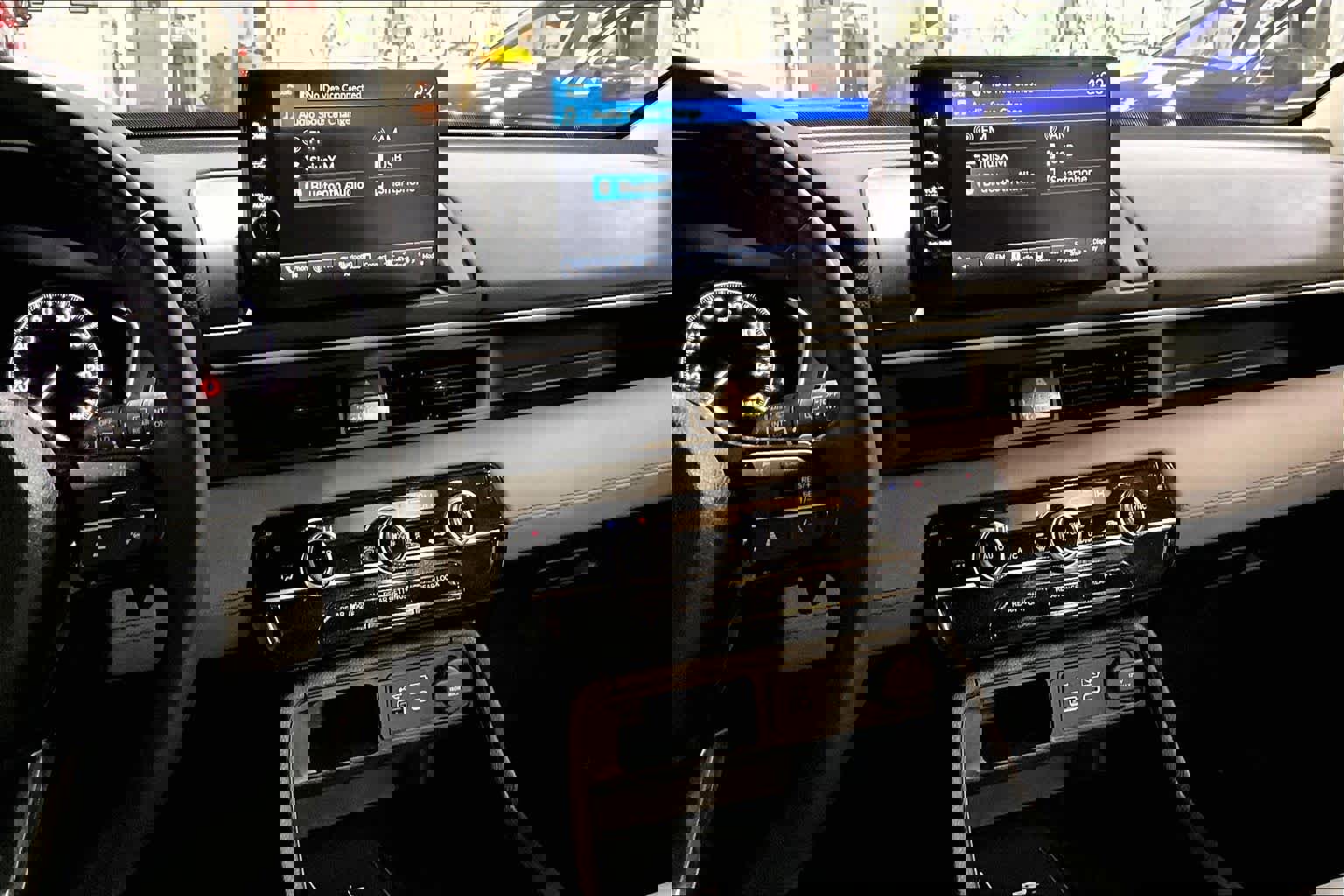 Used 2025 Honda Pilot EX-L image 7