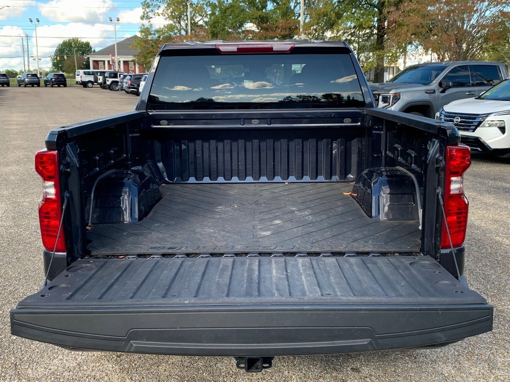 Used 2022 Chevrolet Silverado 1500 Custom image 5