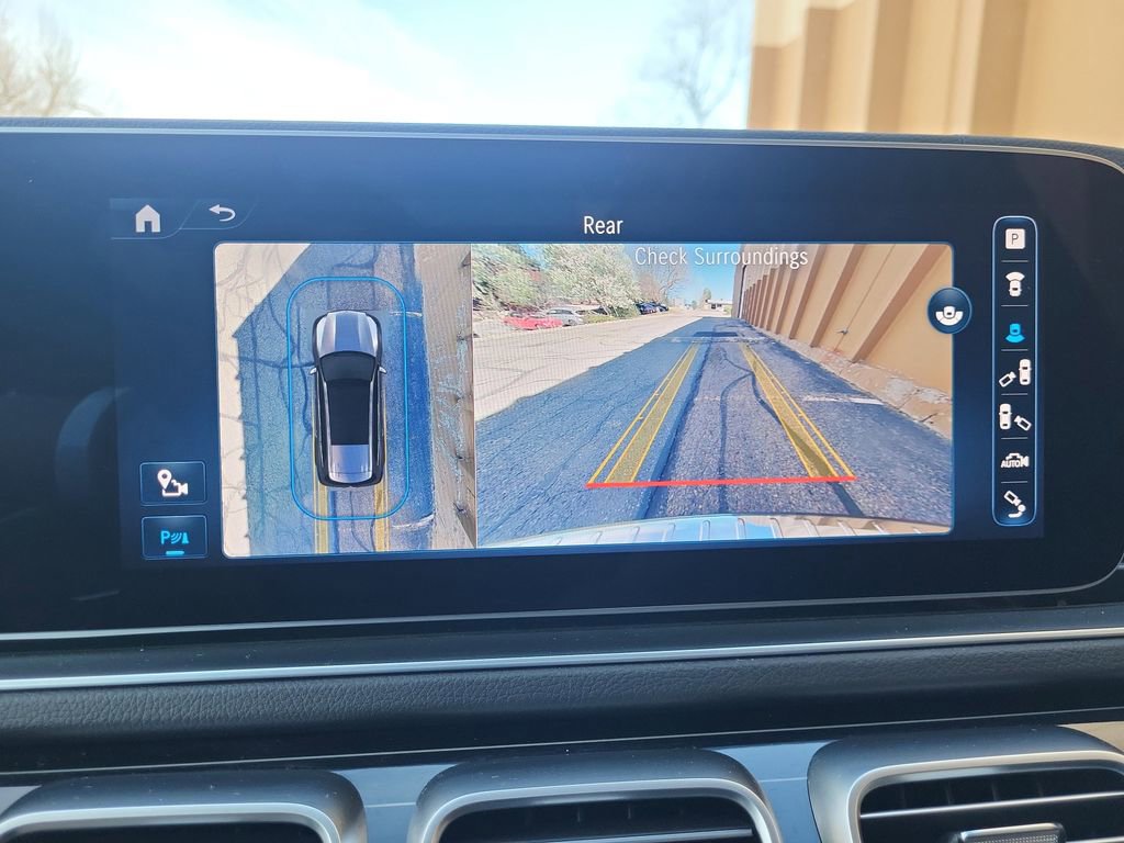 Used 2024 Mercedes-Benz GLS 450 4MATIC image 18