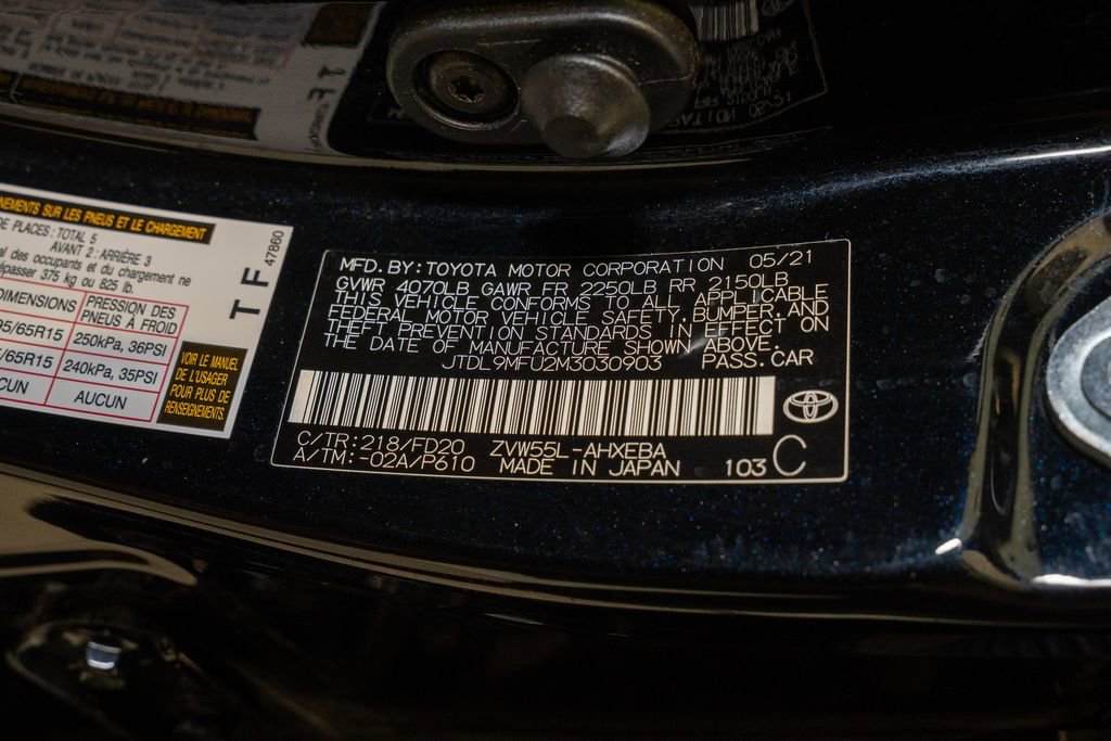 Used 2021 Toyota Prius LE image 18