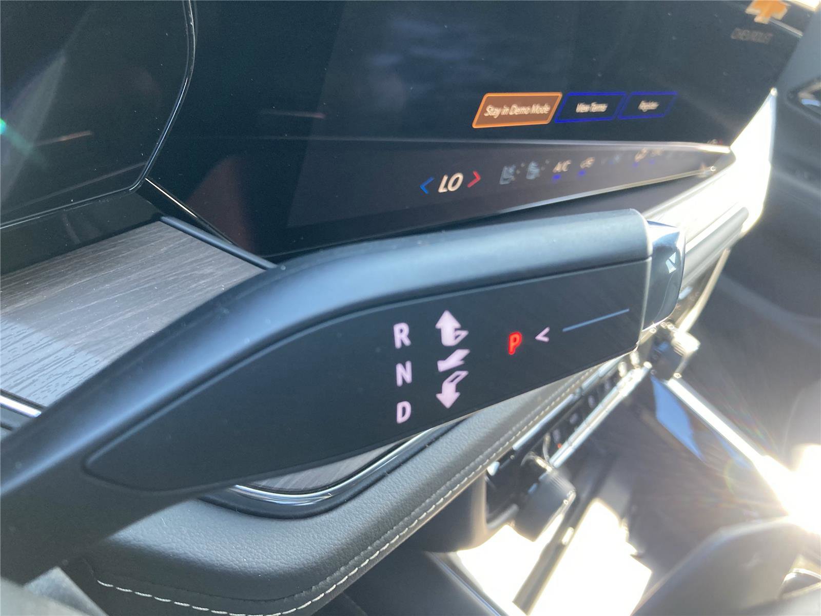 New 2026 Chevrolet Suburban Premier image 20