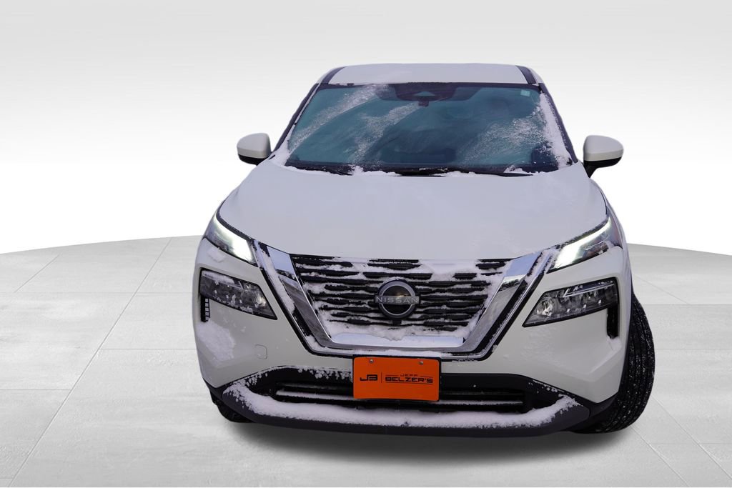 Used 2023 Nissan Rogue SV image 12