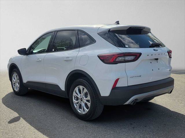 Used 2025 Ford Escape Active AWD/4WD image 5