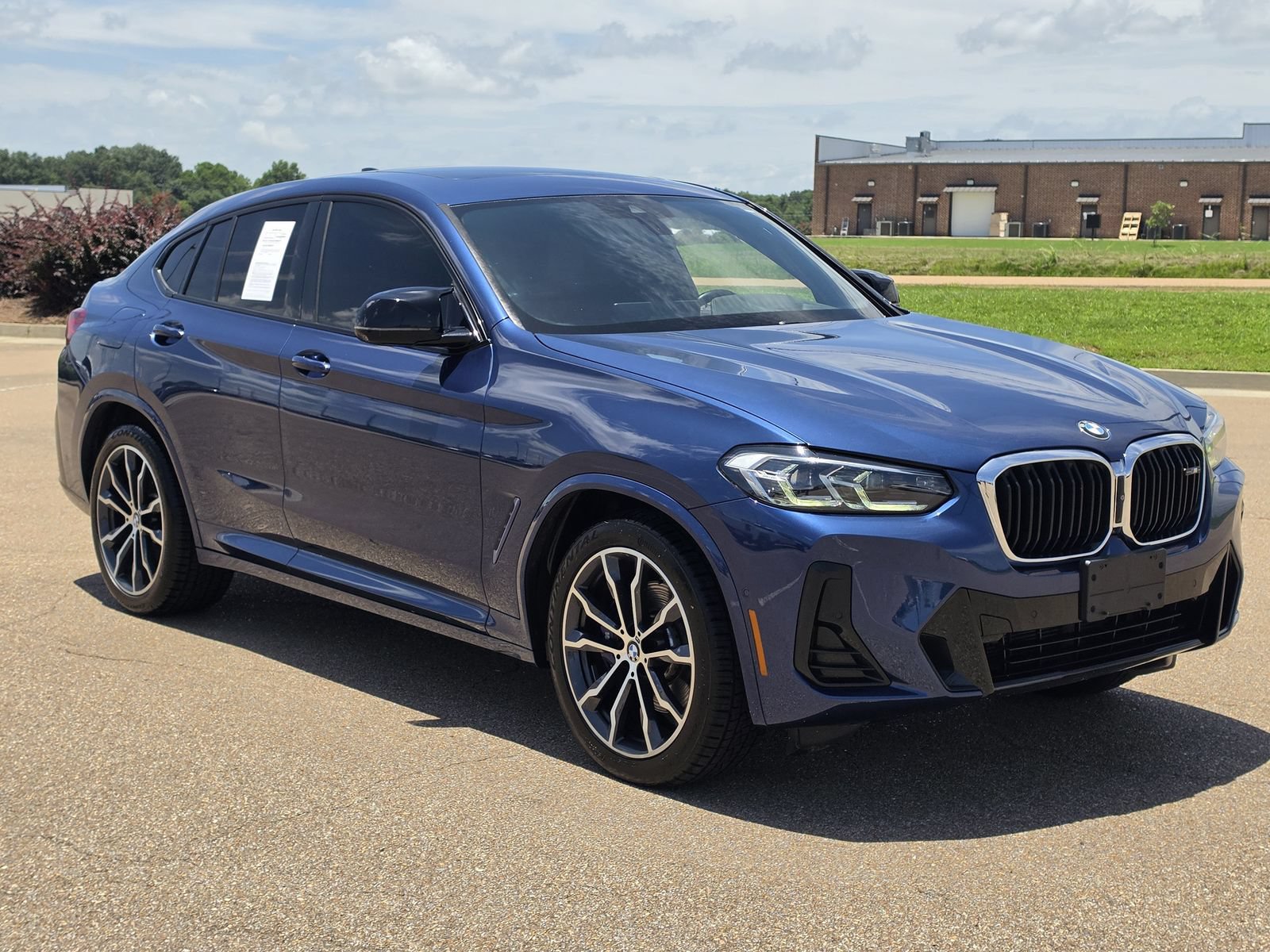 Used 2022 BMW X4 M40i w/ Premium Package AWD/4WD image 3