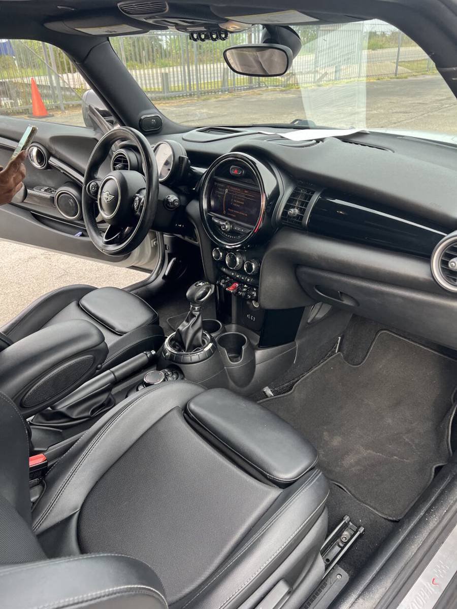 Used 2015 MINI Cooper S FWD image 8
