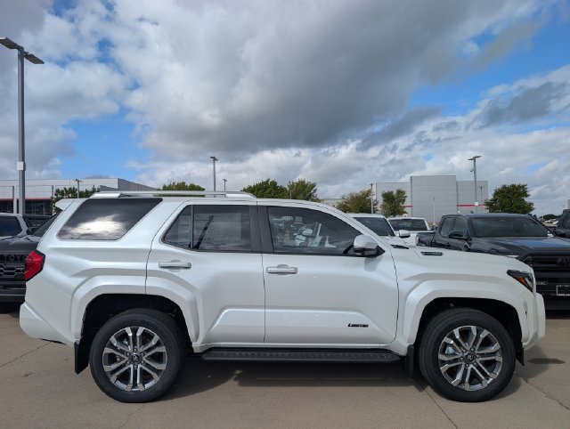 New 2026 Toyota 4Runner Limited AWD/4WD image 3
