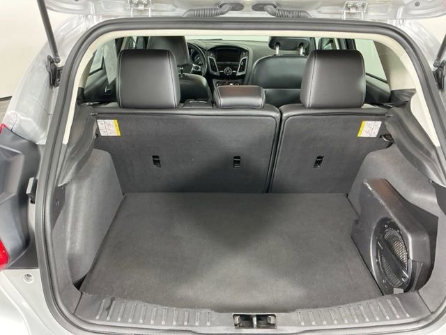 Used 2014 Ford Focus Titanium FWD image 26