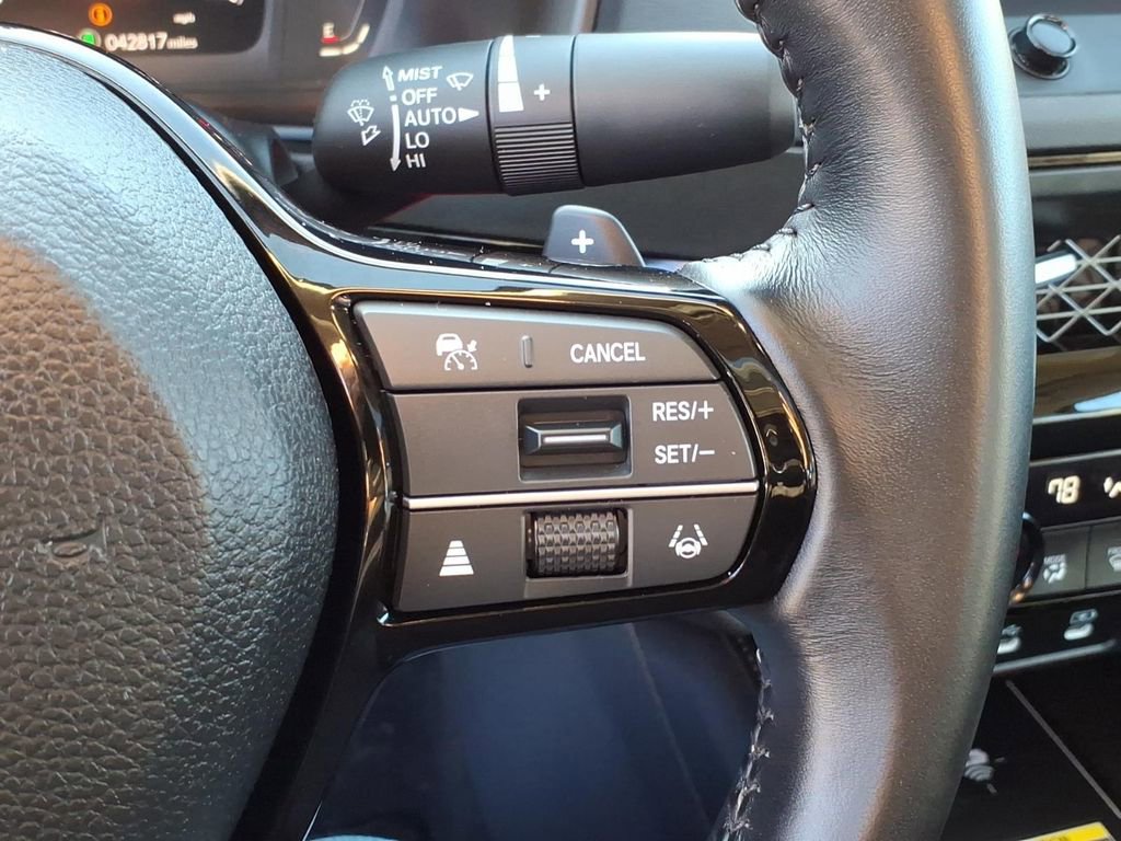 Used 2024 Honda Accord Touring image 18