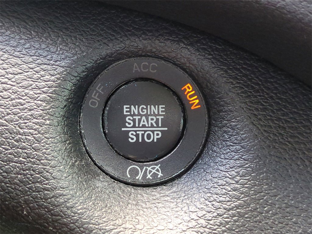 Used 2020 Jeep Cherokee Latitude Plus image 28