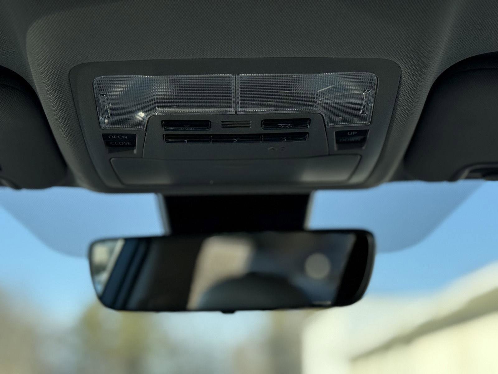 Used 2019 Toyota Highlander XLE image 23