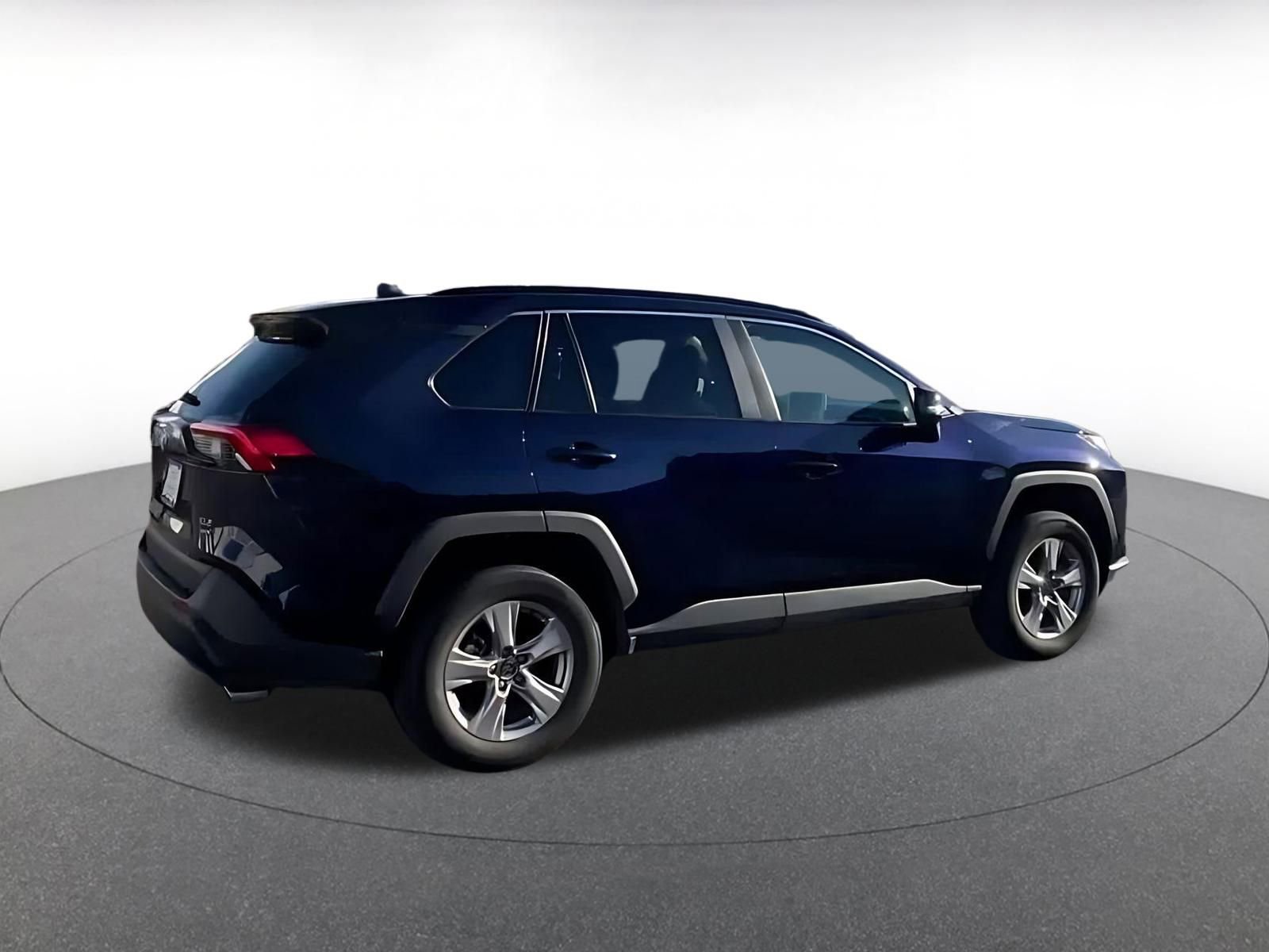 Used 2025 Toyota RAV4 XLE w/ Convenience Package image 14