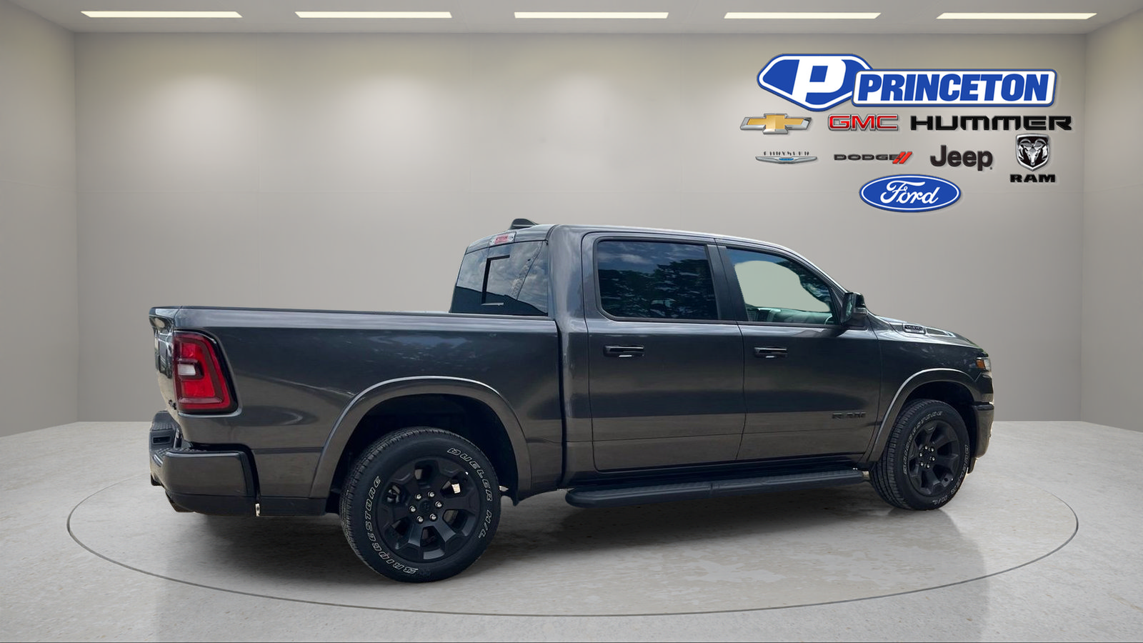Used 2025 RAM 1500 Big Horn AWD/4WD image 8