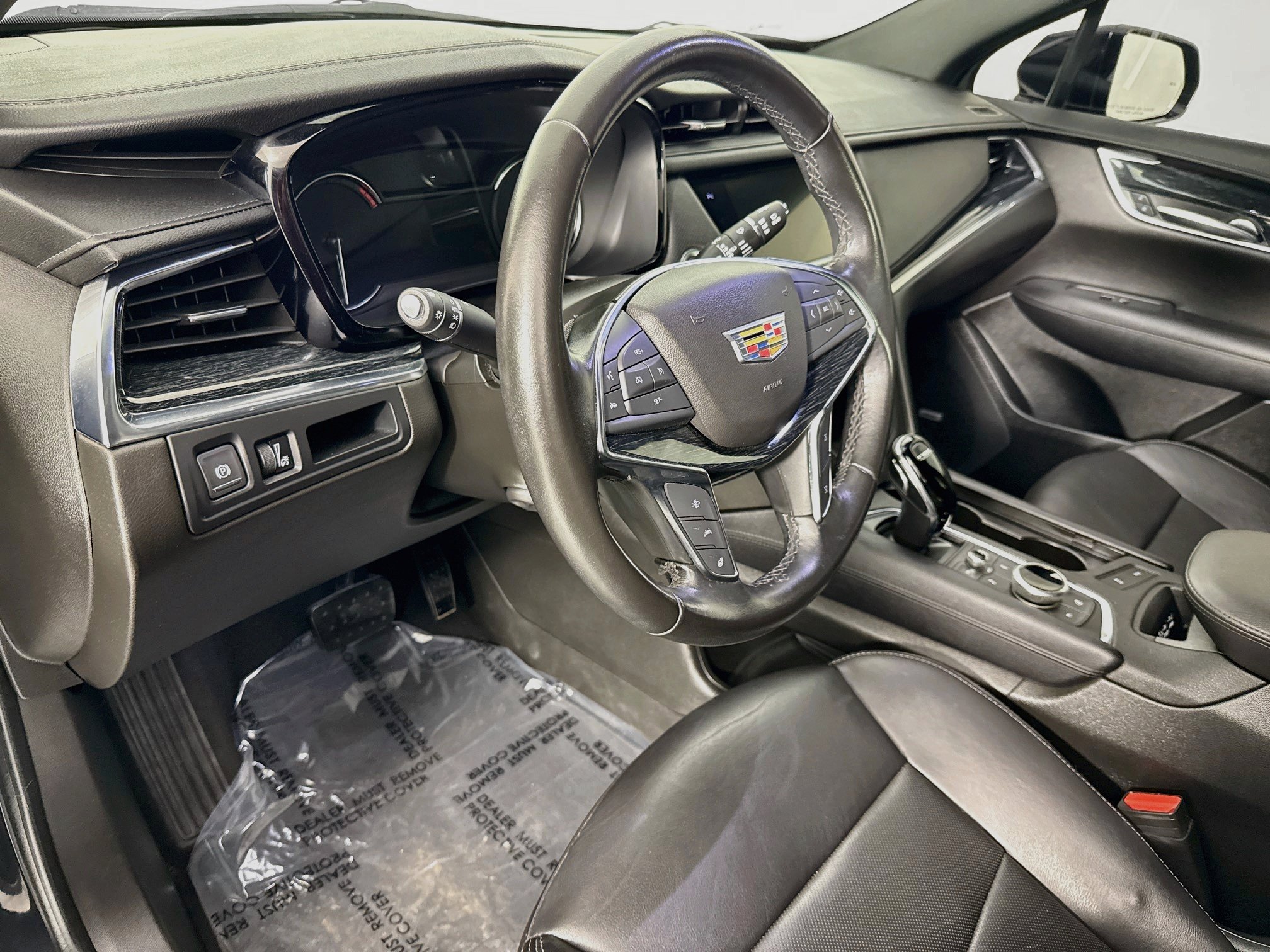 Certified 2020 Cadillac XT5 Premium Luxury AWD/4WD image 9