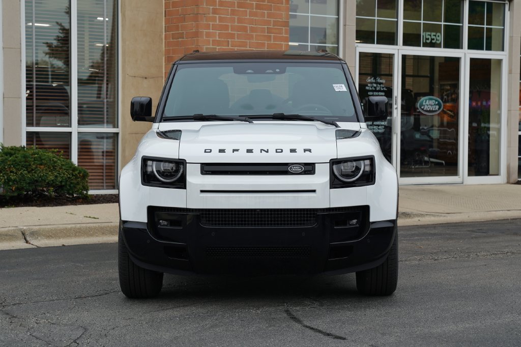 New 2026 Land Rover Defender 110 X-Dynamic SE AWD/4WD image 4