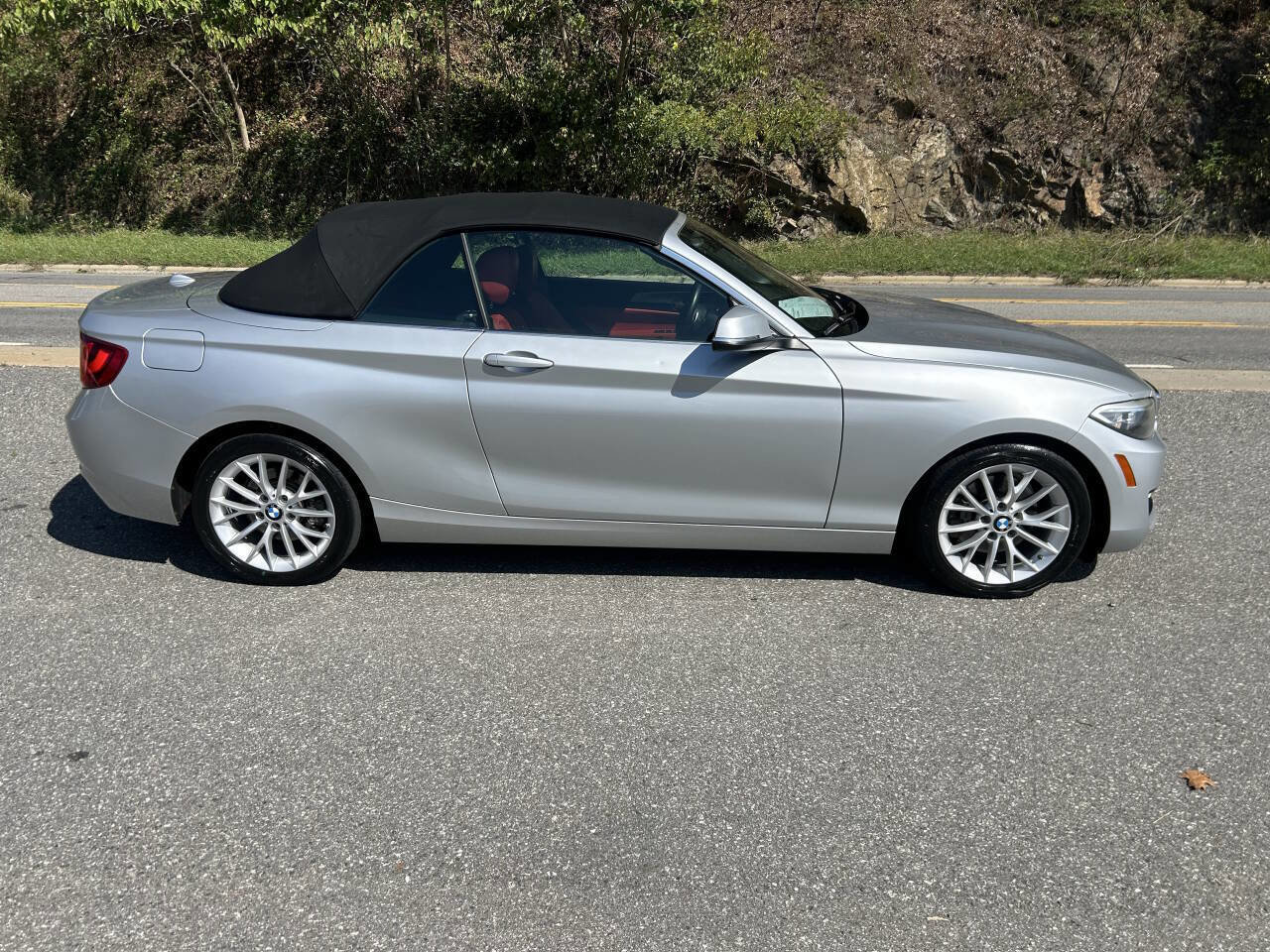 Used 2016 BMW 228i Convertible image 15