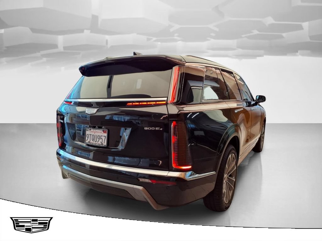 Certified 2026 Cadillac Vistiq Luxury AWD/4WD image 2