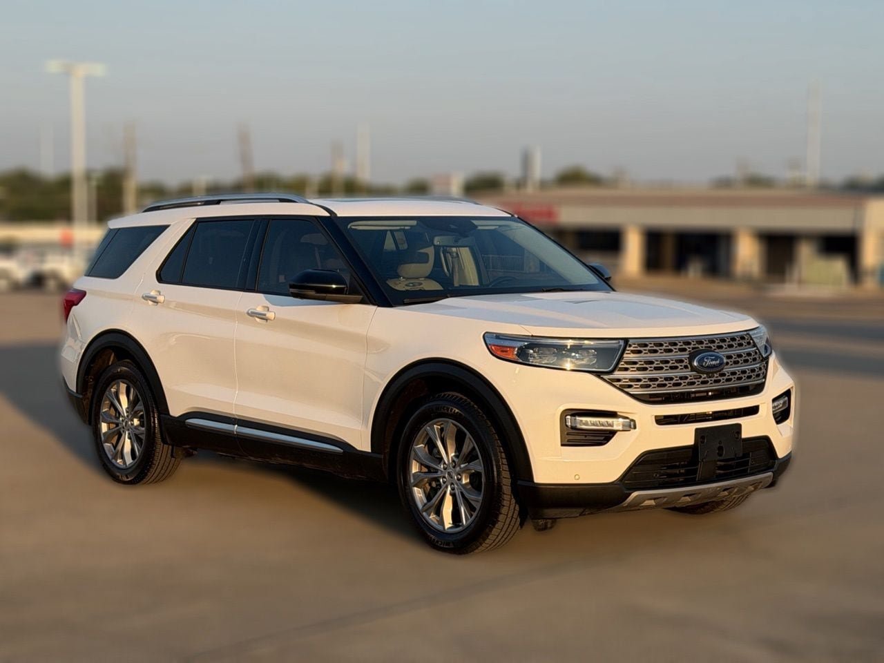 Used 2022 Ford Explorer Limited w/ Equipment Group 301A RWD image 5