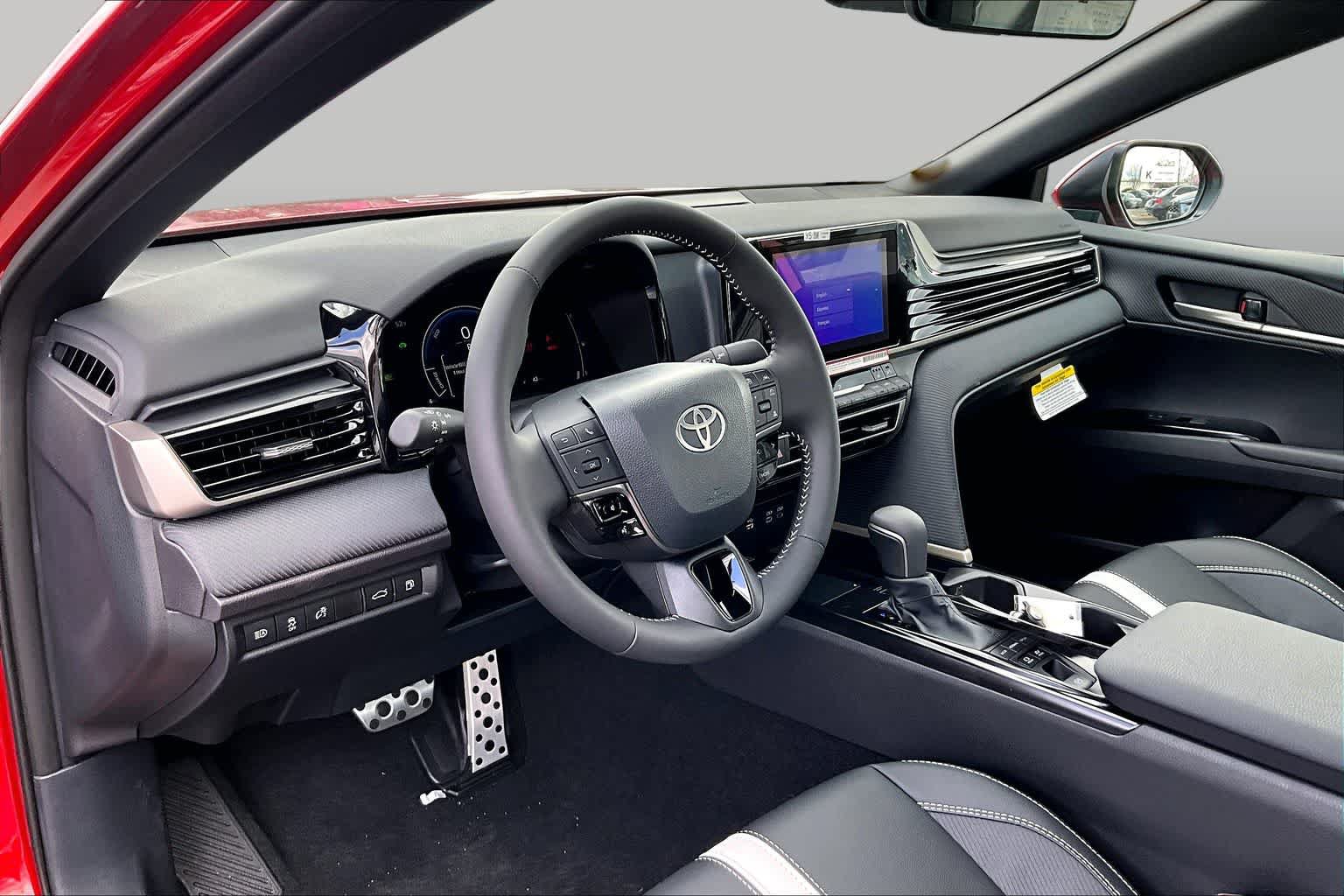 New 2026 Toyota Camry SE FWD image 8