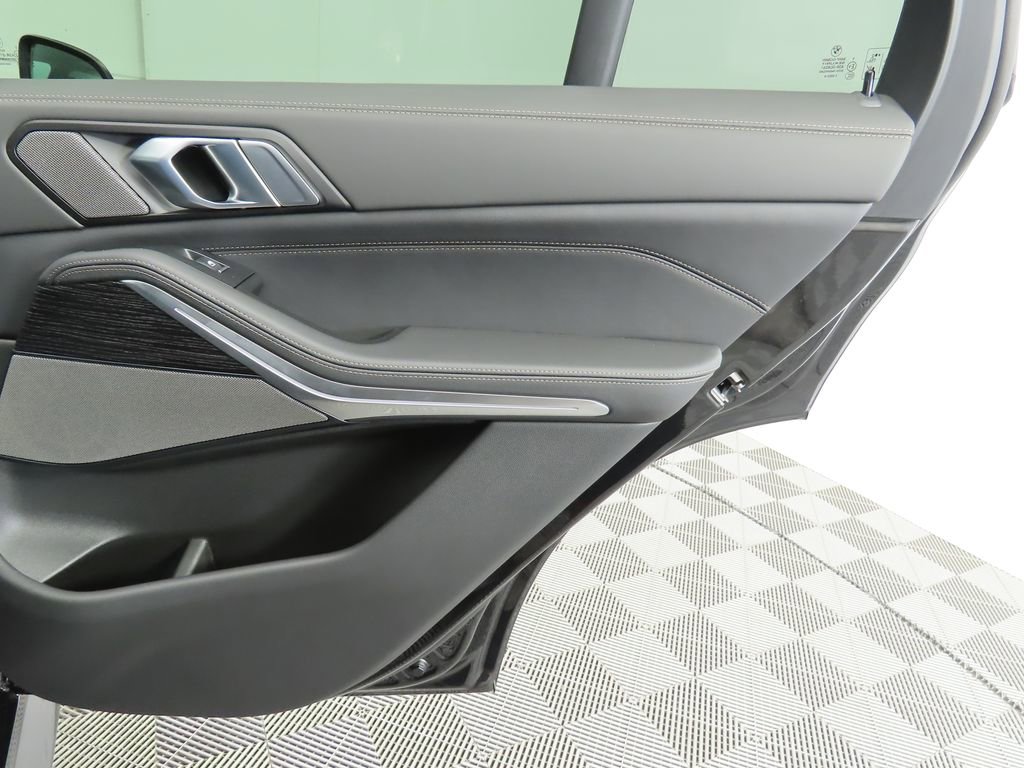 New 2026 BMW X5 sDrive40i w/ M Sport Package image 27