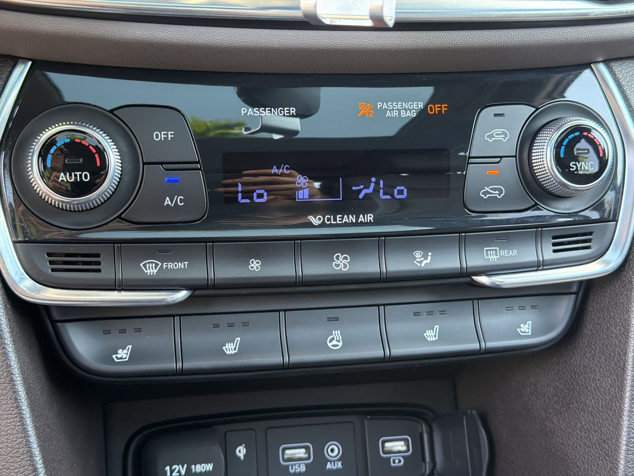 Used 2019 Hyundai Santa Fe FWD image 16