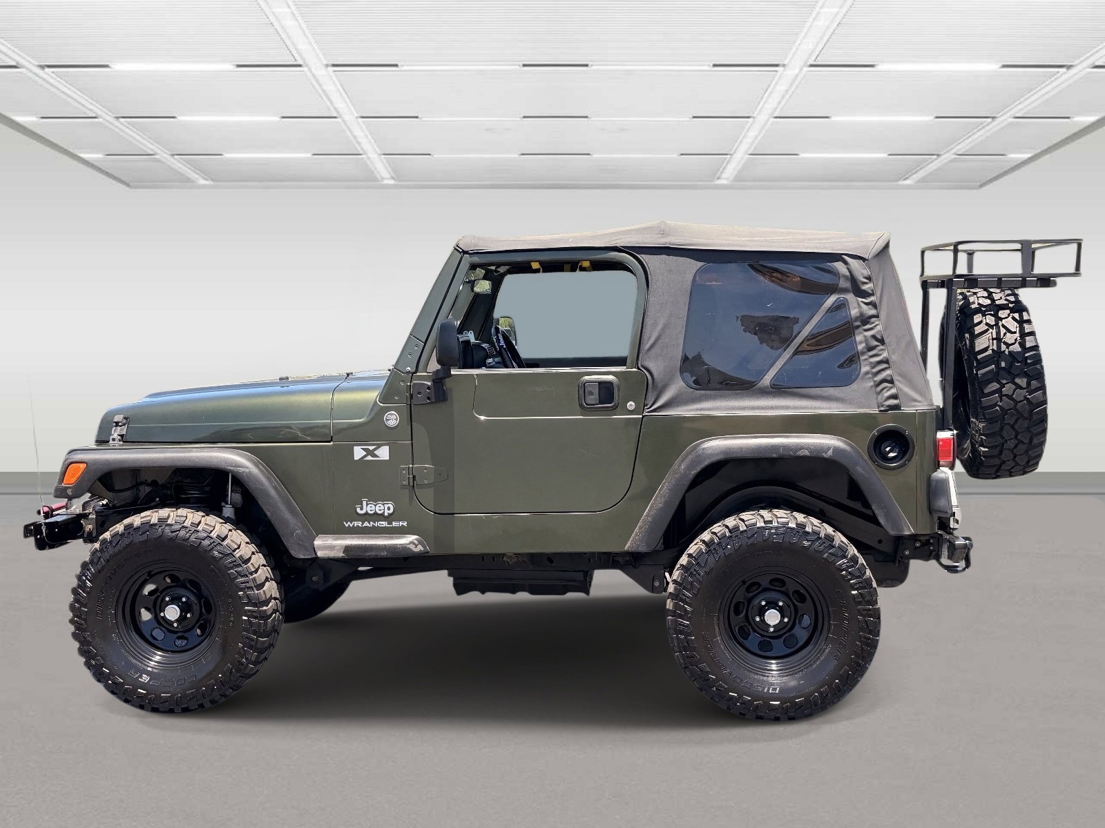 Used 2006 Jeep Wrangler X w/ Tire & Wheel Group (Ecco) AWD/4WD image 2