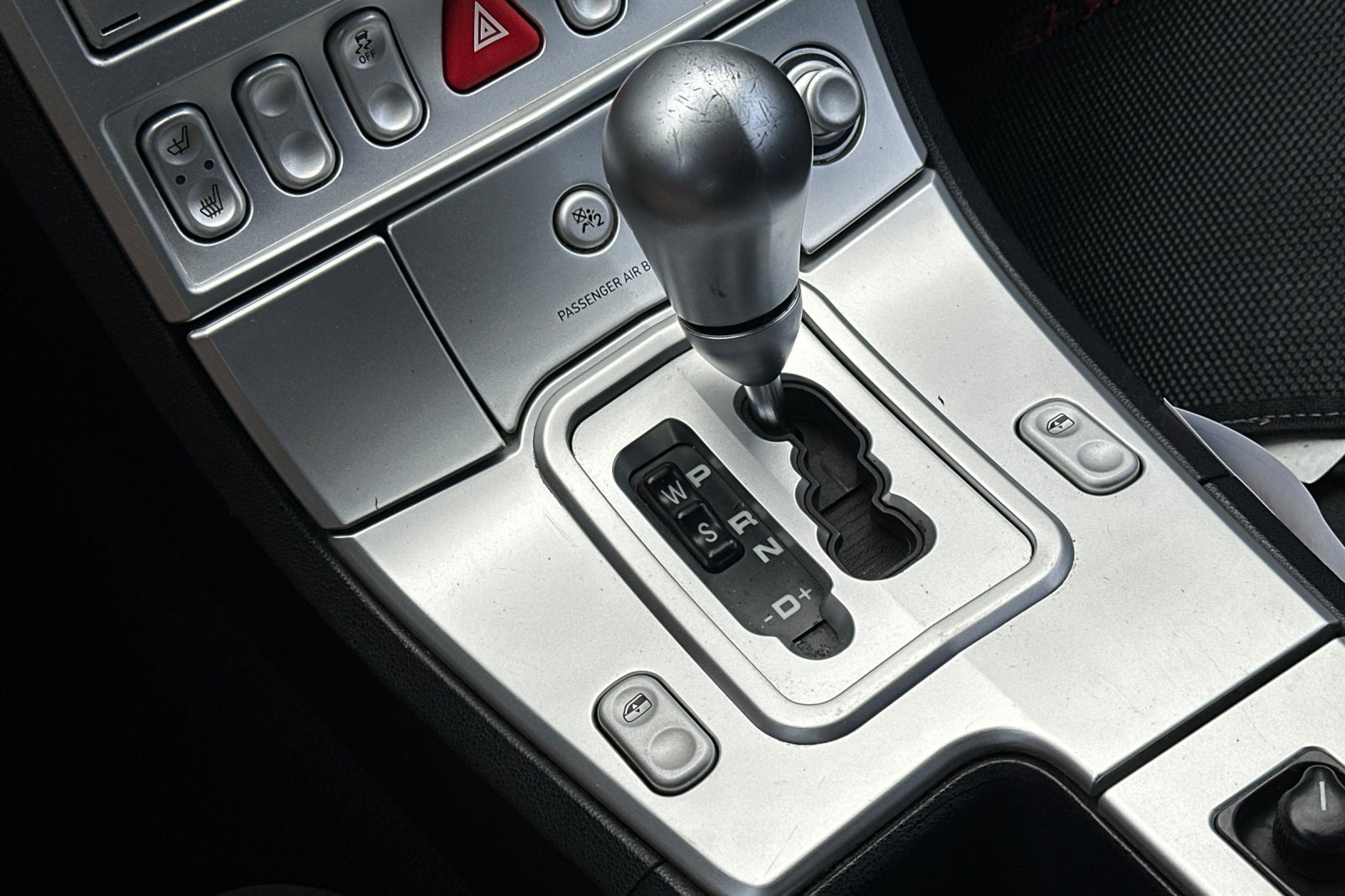 Used 2005 Chrysler Crossfire SRT-6 image 16