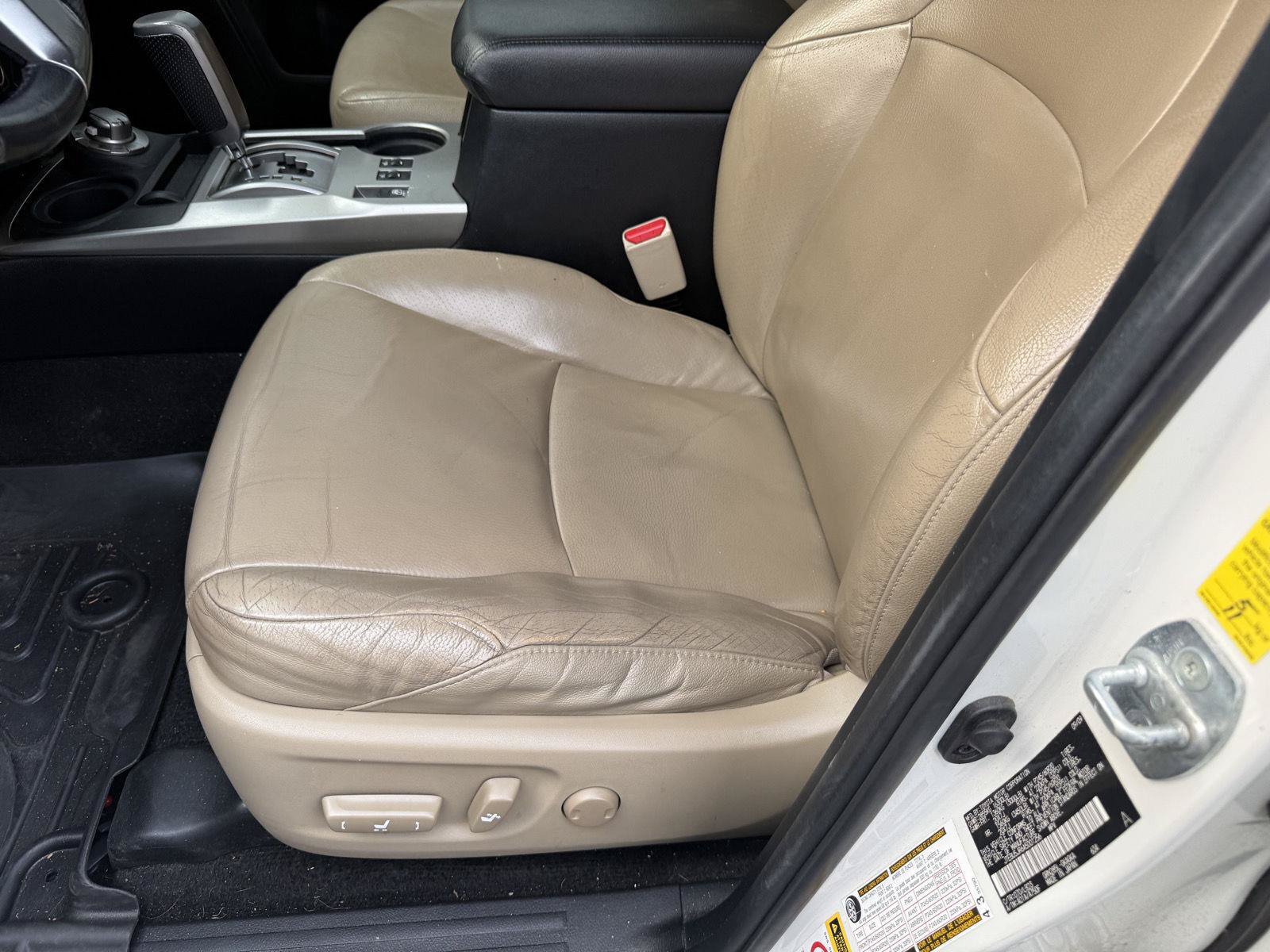 Used 2010 Toyota 4Runner Limited AWD/4WD image 10