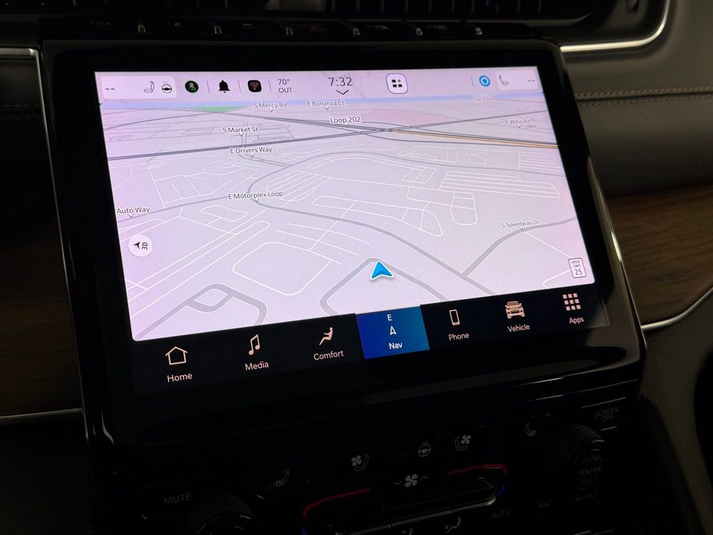 Used 2023 Jeep Grand Cherokee L Summit w/ Luxury Tech Group V image 18