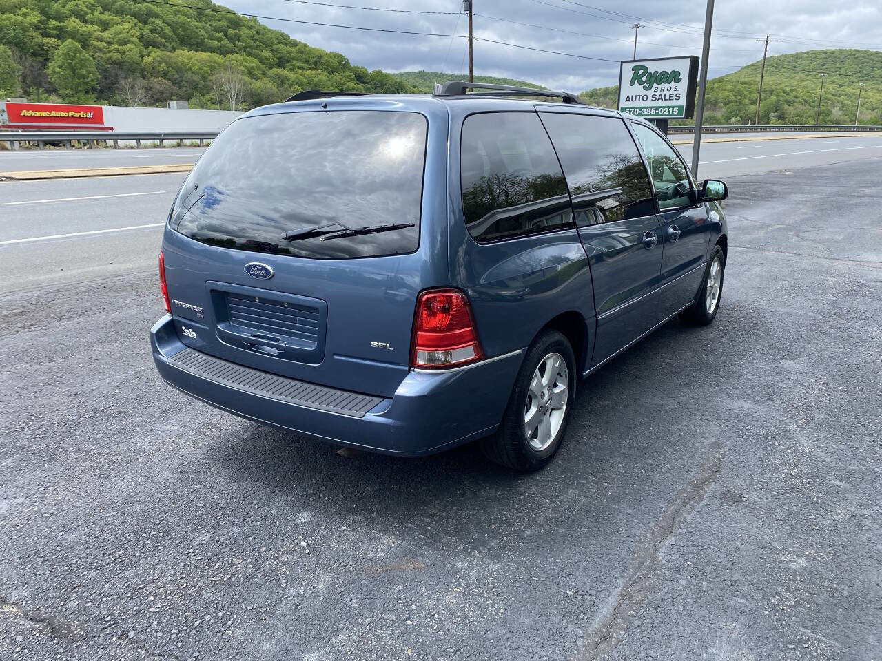 Used 2006 Ford Freestar SEL FWD image 6