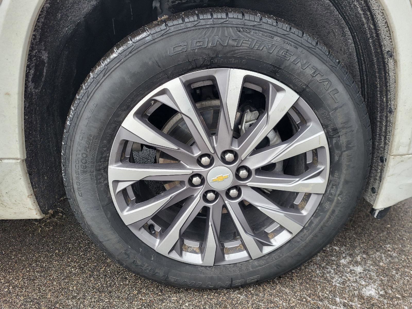 Used 2023 Chevrolet Traverse Premier image 15