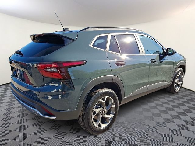 Certified 2025 Chevrolet Trax LT FWD image 6