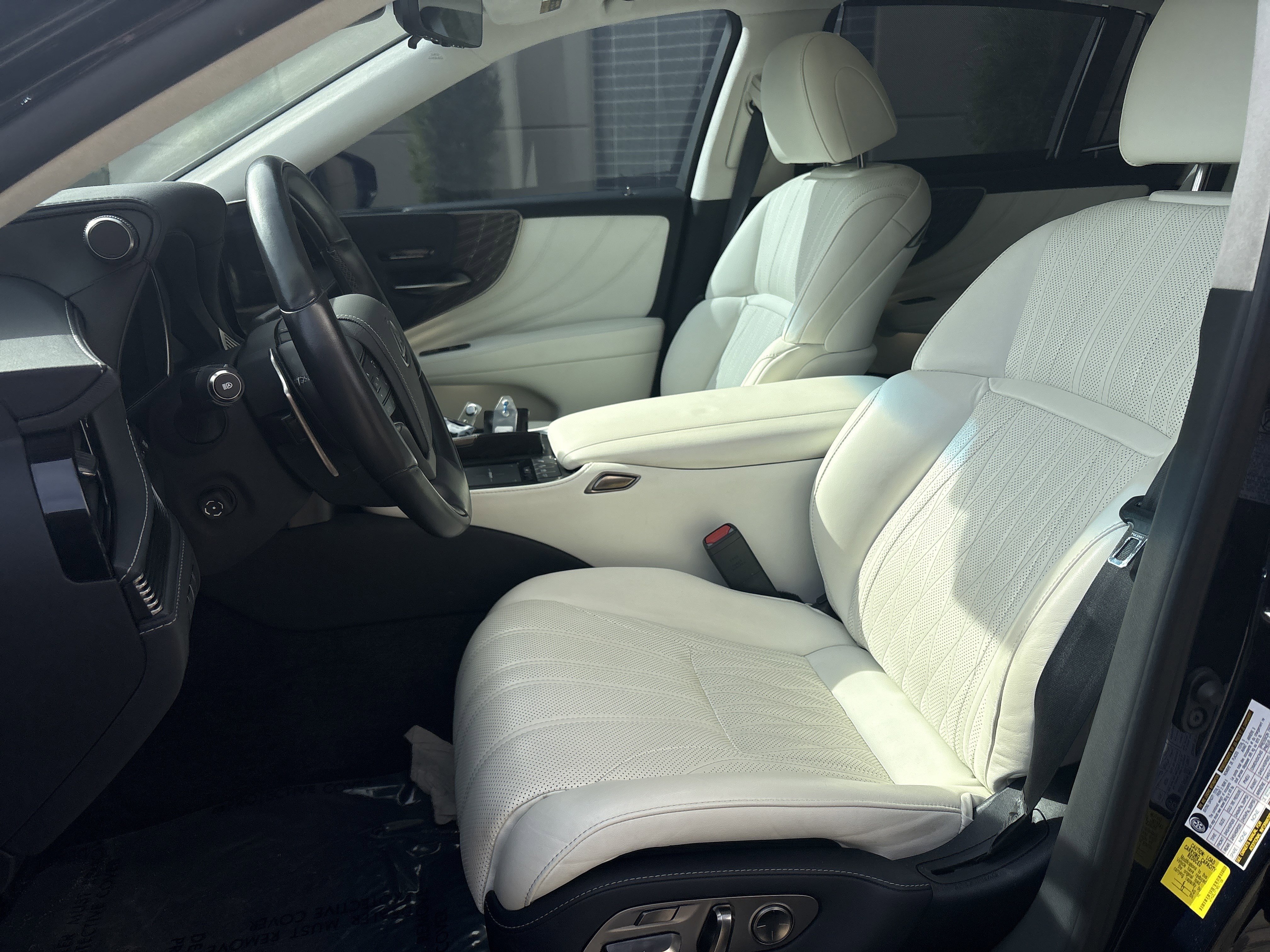 Certified 2022 Lexus LS 500 RWD image 16