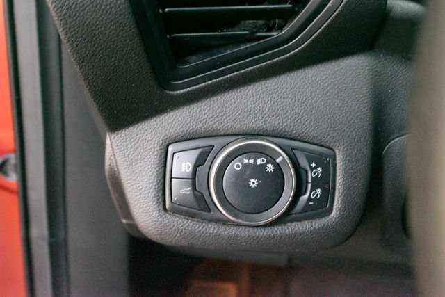 Used 2019 Ford Escape SE FWD image 14